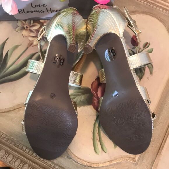 Worthington Gold Snakeskin Strappy Heels Wedding Formal Date Prom 8.5 New in Box - Picture 7 of 9